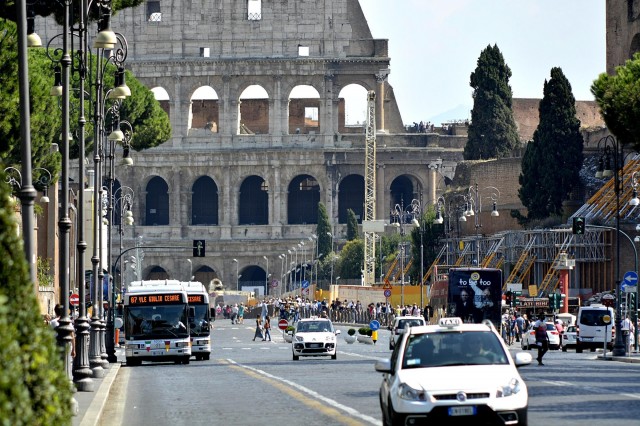 Taxi elettrici, Roma
